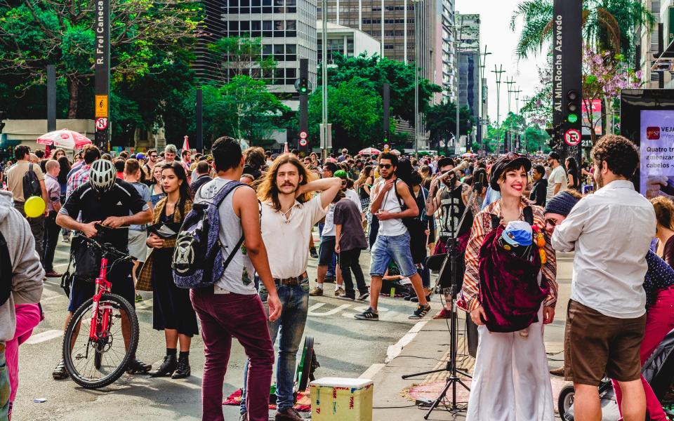Maakt de buurt het verschil ? Een sociaal-pedagogische kijk | Opgroeien