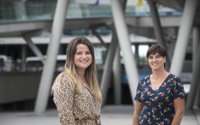 Soetkin en Nathalie, verpleegkundigen bij Kind en Gezin