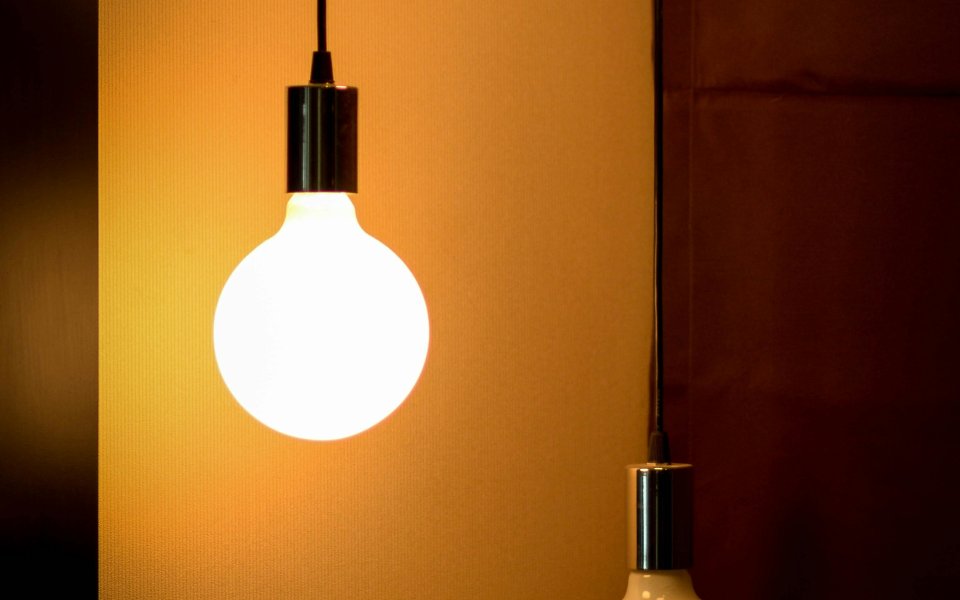 3-lampen--waarvan-2-aan