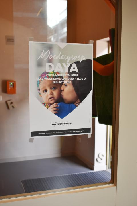 Affiche van moedergroep Daya