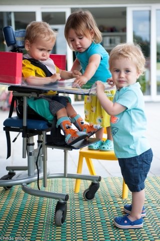 peuters spelen in Villa Clementina