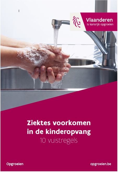 Cover van de brochure ziektes voorkomen in kinderopvang met foto van handen wassen